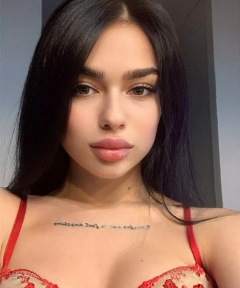 Надюшка, 18 лет, 2 размер груди